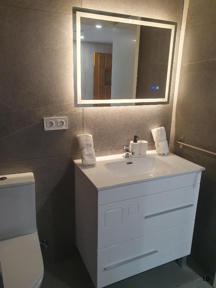 Apartamentos Suenos De 托萊多 外观 照片